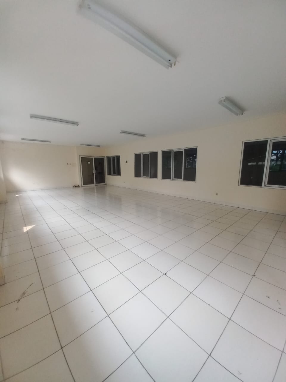 Gudang disewakan di Delta Silicon Cikarang